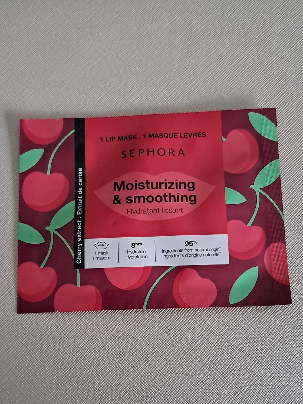 Sephora Moisturizing & Smoothing Lip Mask - Cherry Red with Green Accents